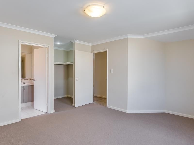 51 Giglia Dr, Sinagra WA 6065