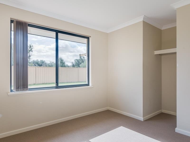 51 Giglia Dr, Sinagra WA 6065