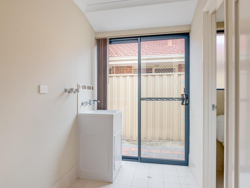 51 Giglia Dr, Sinagra WA 6065