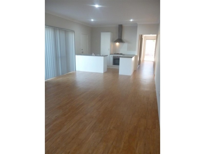 2/20 Smythe St, Rockingham WA 6168