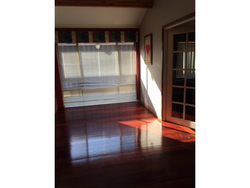 2 Princeton Cir, Alexander Heights WA 6064