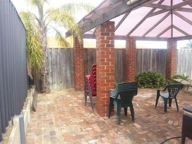 2 Princeton Cir, Alexander Heights WA 6064