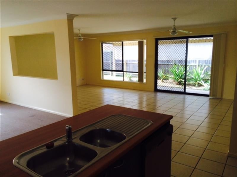3 Peter  Cl, Bracken Ridge QLD 4017