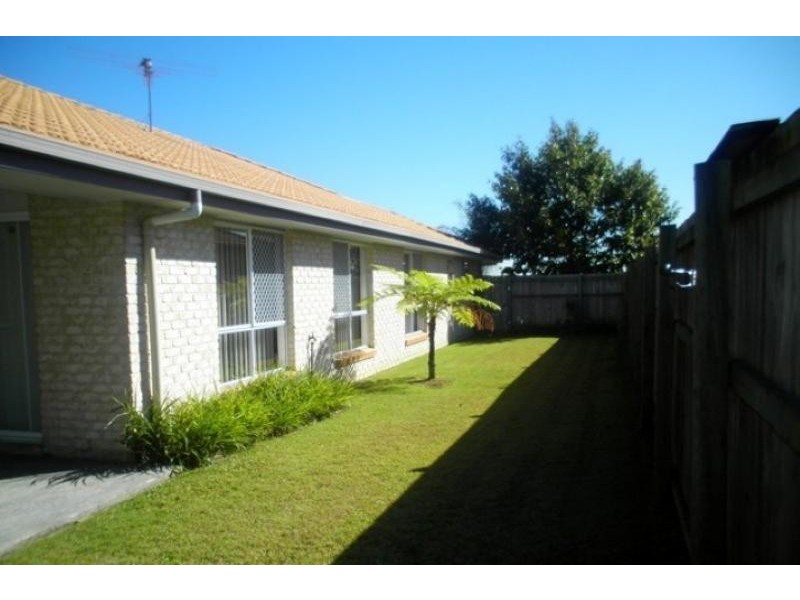 5 Pinecrest Pl, Victoria Point QLD 4165