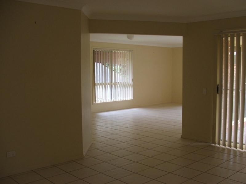 31 Hatia  Gr, Ferny Grove QLD 4055