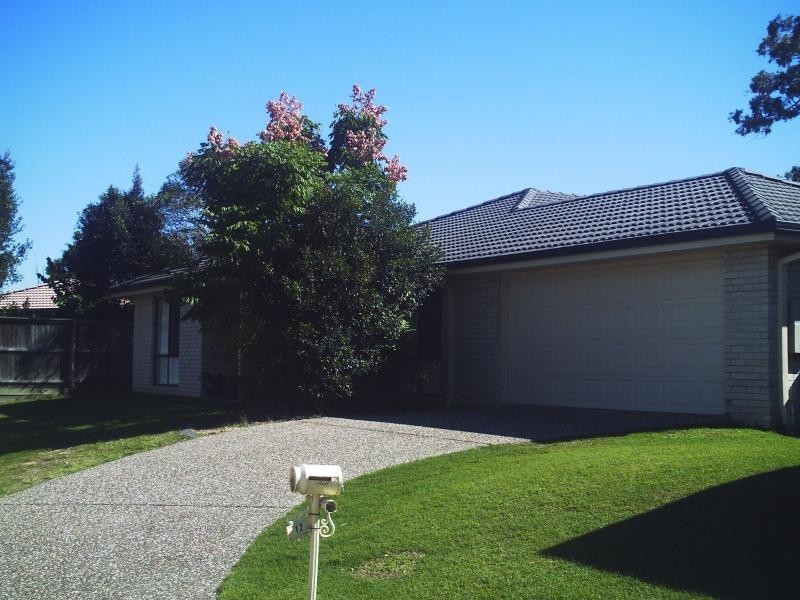 12 Dennis Cl, Calamvale QLD 4116