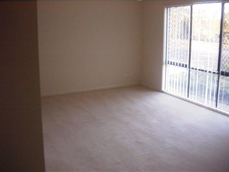 12 Dennis Cl, Calamvale QLD 4116