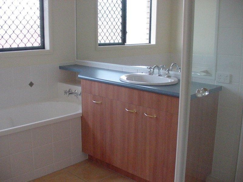 2 Chamberlain  Pl, Bracken Ridge QLD 4017