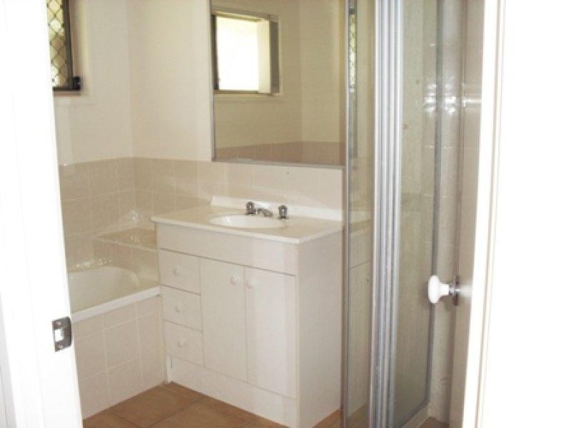 8 Reedmans Rd, Ormeau QLD 4208