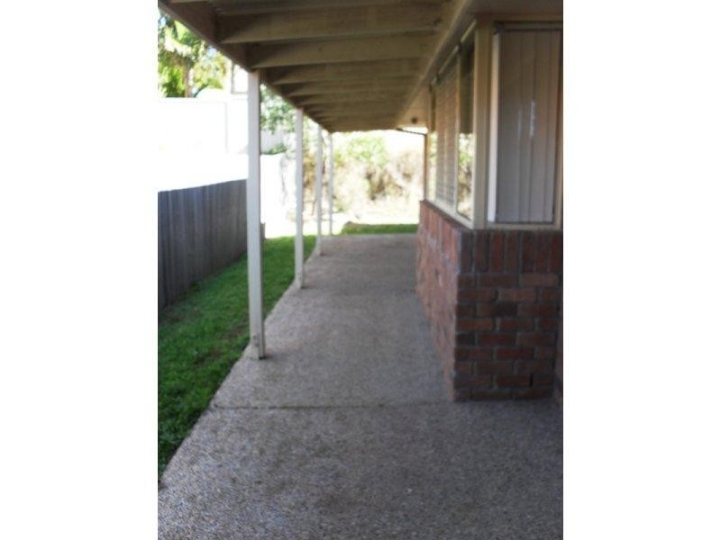 19 Buddy Holly Cl, Parkwood QLD 4214