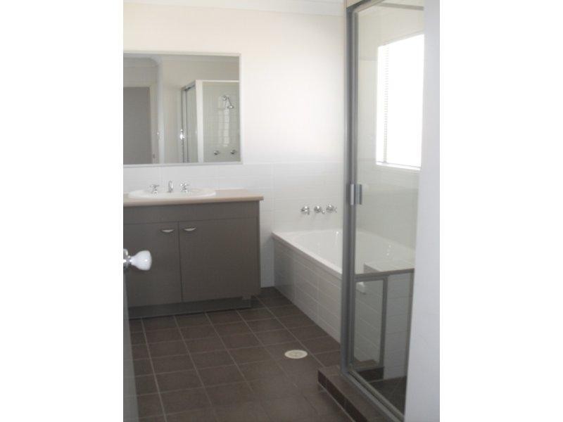 7 Latona St, Warner QLD 4500