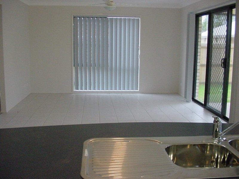 10 Greta  St, Warner QLD 4500