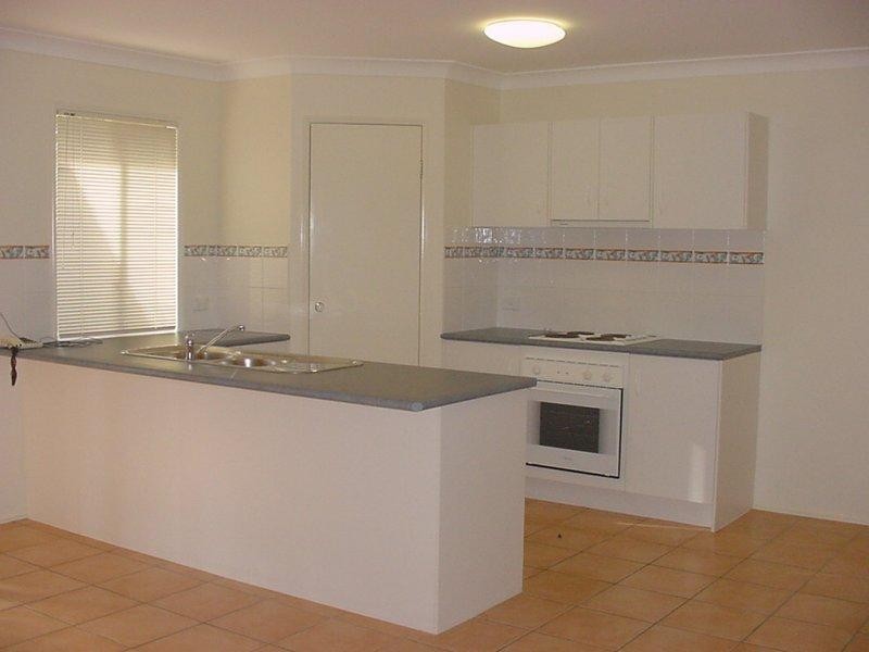 21 Elizabeth Pl, Brighton QLD 4017