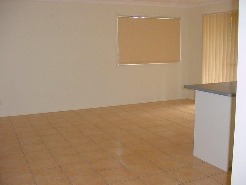 21 Elizabeth Pl, Brighton QLD 4017