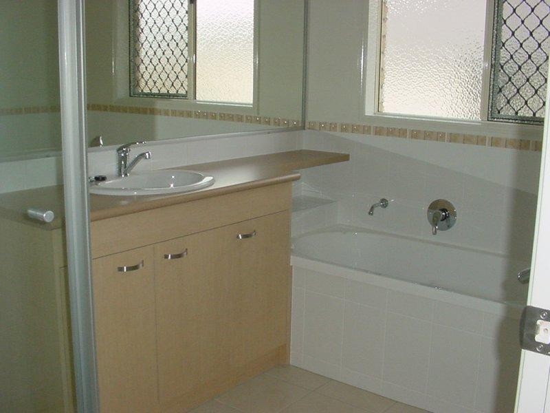 21 Nadine  Ct, Warner QLD 4500