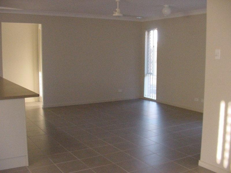 12 King Edward  St, Warner QLD 4500