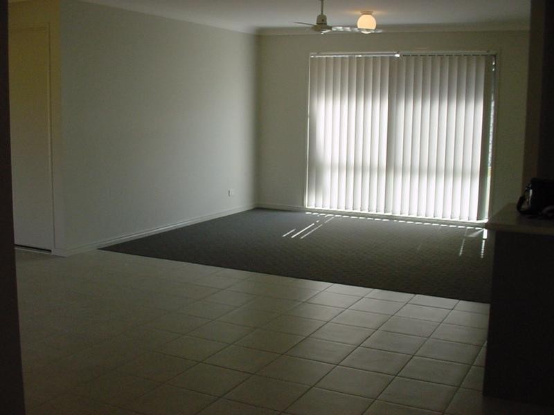 14 King Edward Drive St, Warner QLD 4500