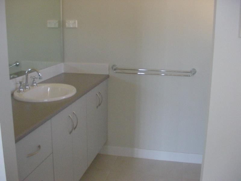 14 King Edward Drive St, Warner QLD 4500