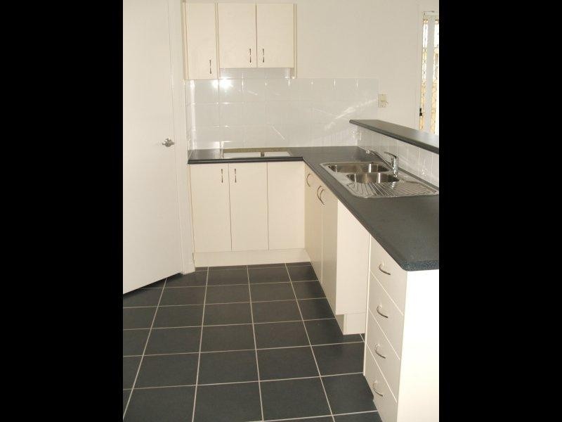 81 Lake Manchester Street St, Logan Reserve QLD 4133