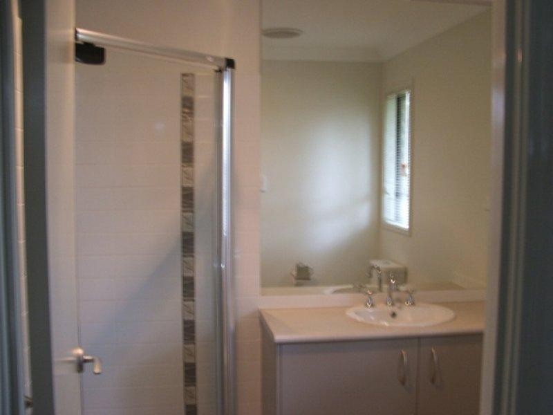 15 Tasman  St, Bray Park QLD 4500