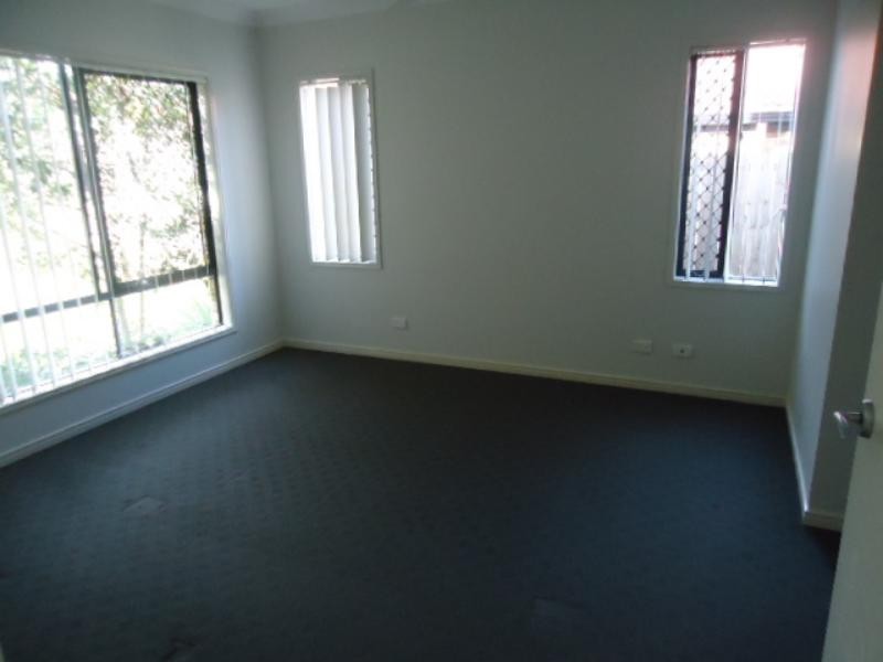 17 Hudson Ct, Warner QLD 4500