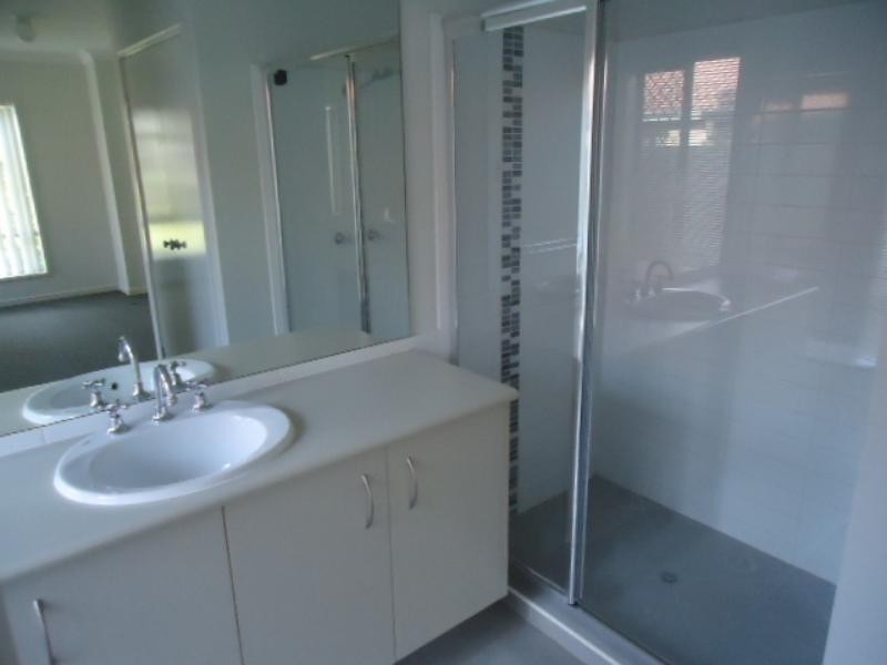 17 Hudson Ct, Warner QLD 4500