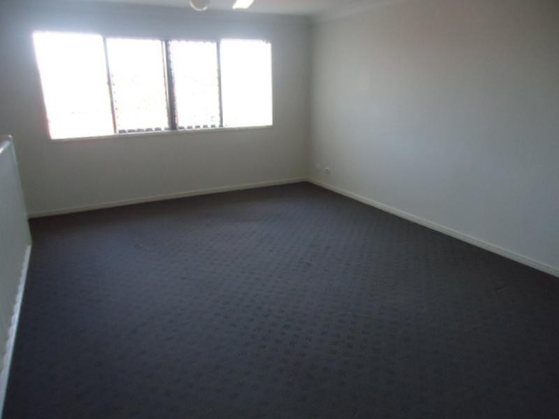 17 Hudson Ct, Warner QLD 4500