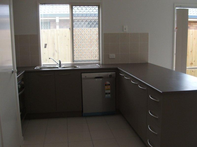 45 Lake Borumba  St, Logan Reserve QLD 4133