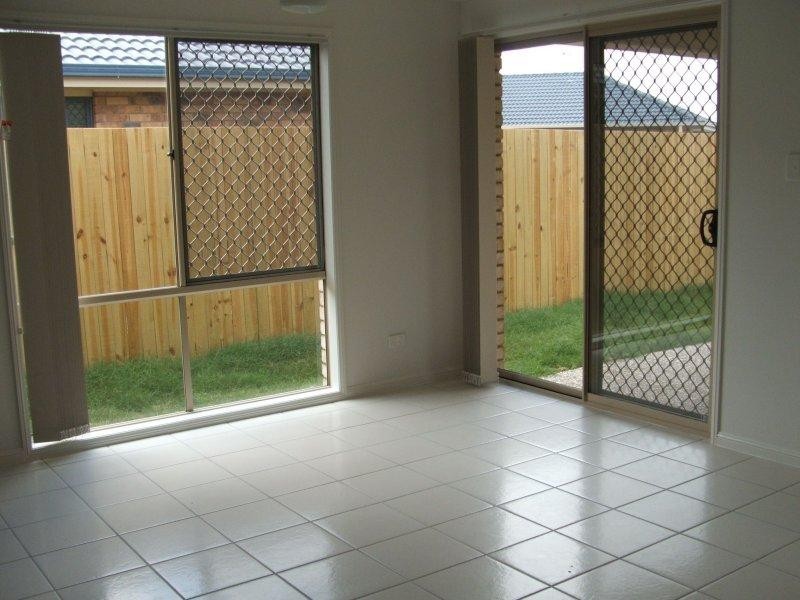 45 Lake Borumba  St, Logan Reserve QLD 4133