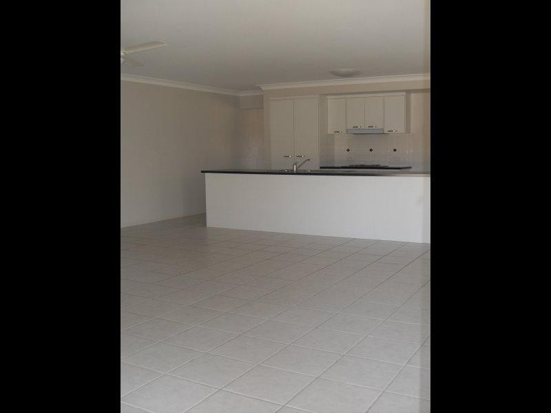 4 Nadine Ct, Warner QLD 4500