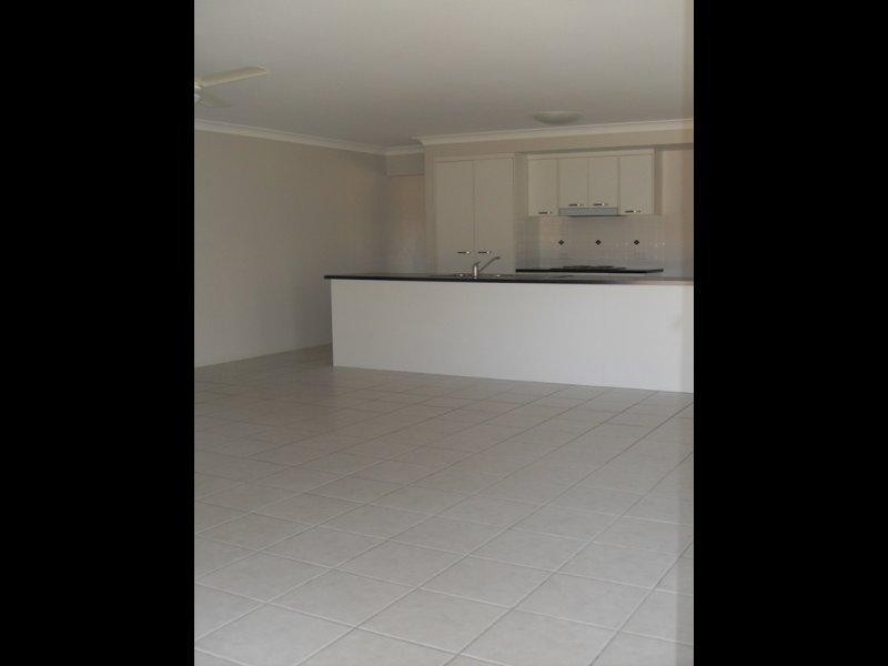 4 Nadine Ct, Warner QLD 4500