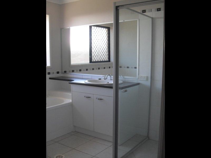 4 Nadine Ct, Warner QLD 4500