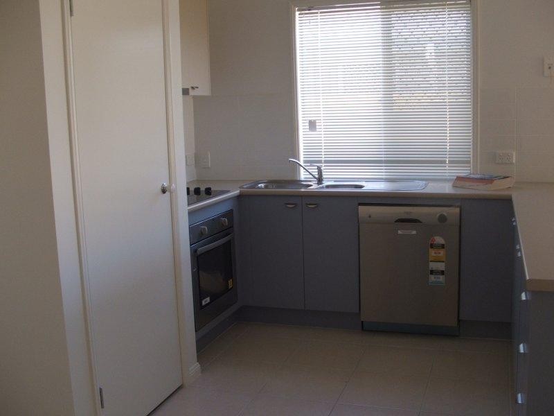 39 Lake Borumba  St, Logan Reserve QLD 4133