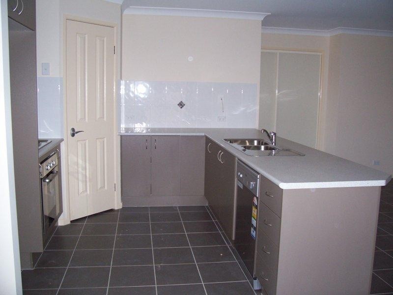 125 Herses  Rd, Eagleby QLD 4207