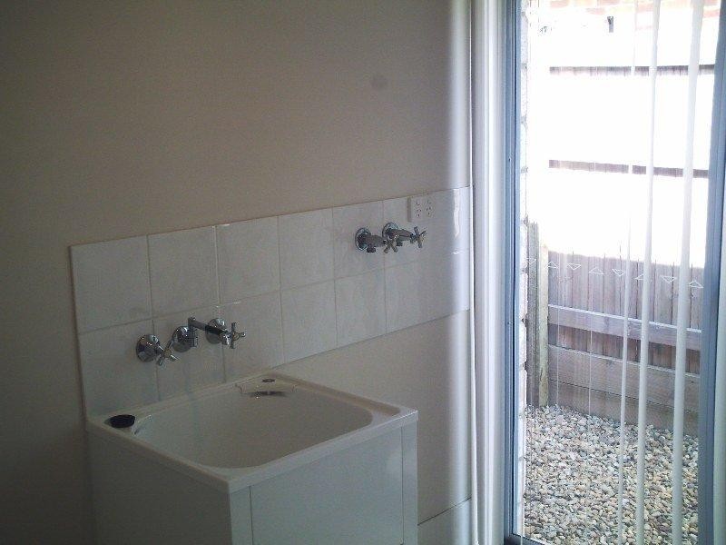 8 Highfields Court Ct, Loganlea QLD 4131