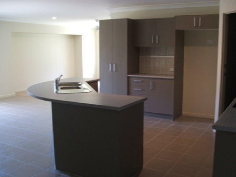 28 Strowe Pl, Bracken Ridge QLD 4017