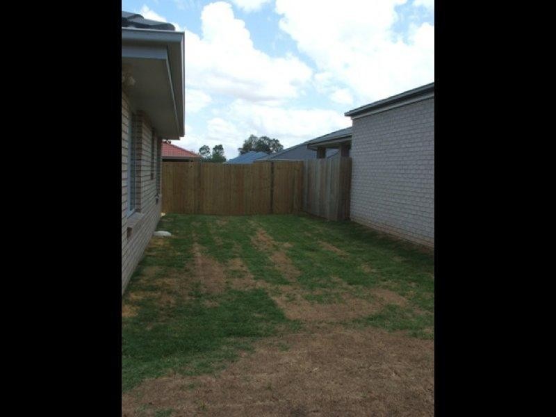 28 Strowe Pl, Bracken Ridge QLD 4017