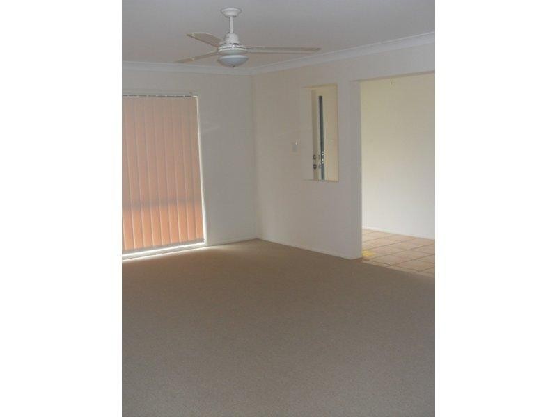 18 Silverash  Ct, Warner QLD 4500