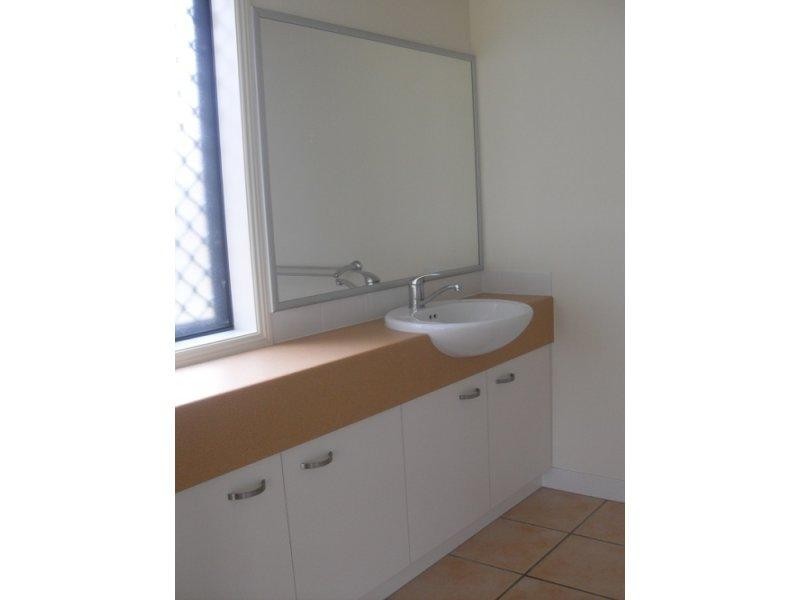 18 Silverash  Ct, Warner QLD 4500