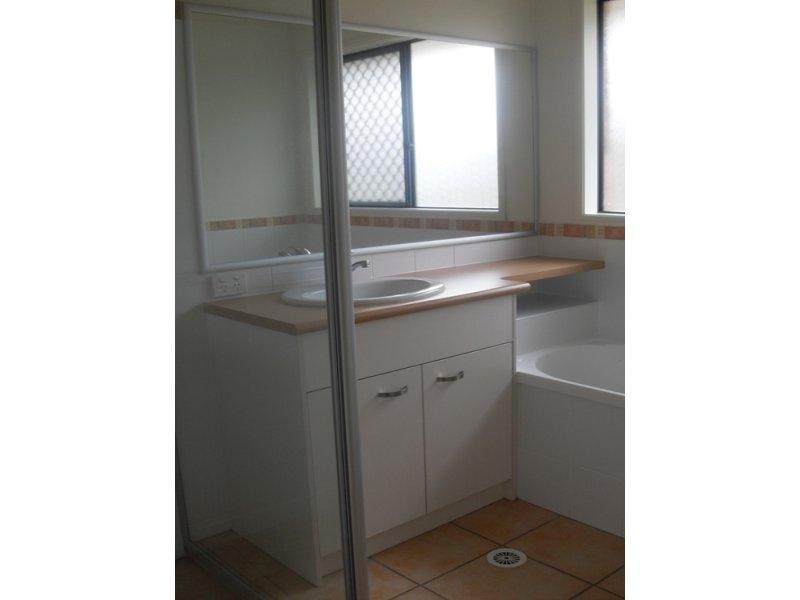 18 Silverash  Ct, Warner QLD 4500