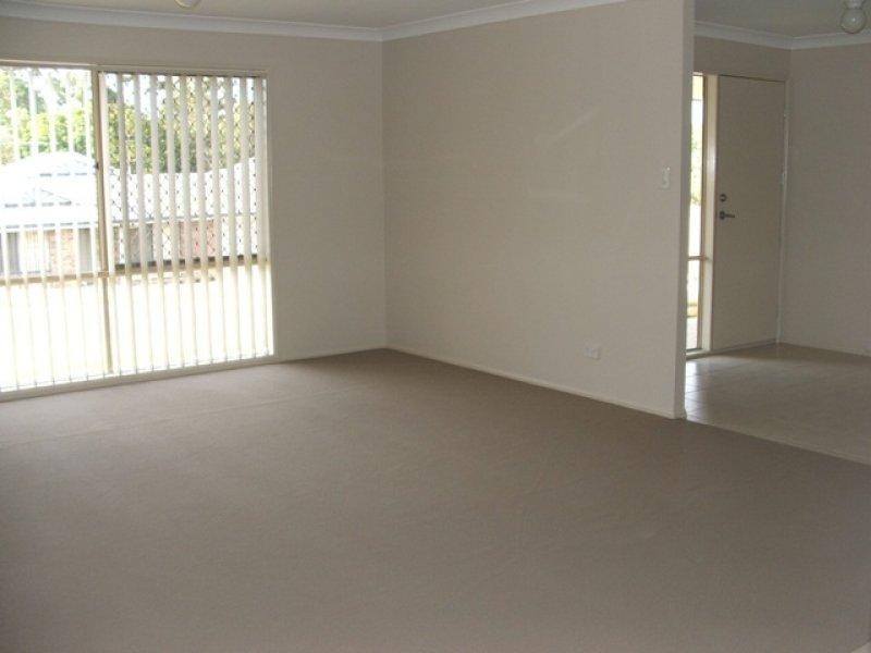 11 Silverash Ct, Warner QLD 4500