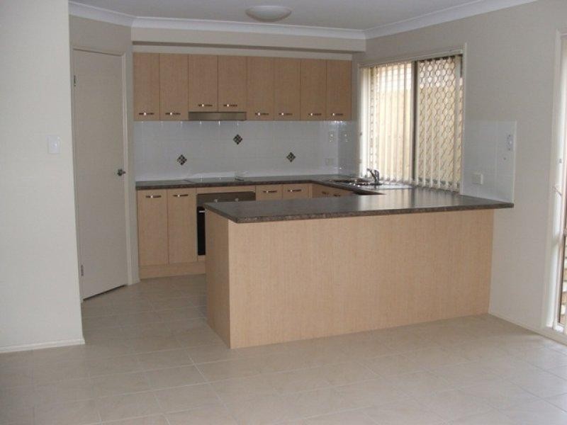 11 Silverash Ct, Warner QLD 4500