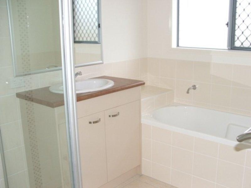 1 Renwood  St, Warner QLD 4500