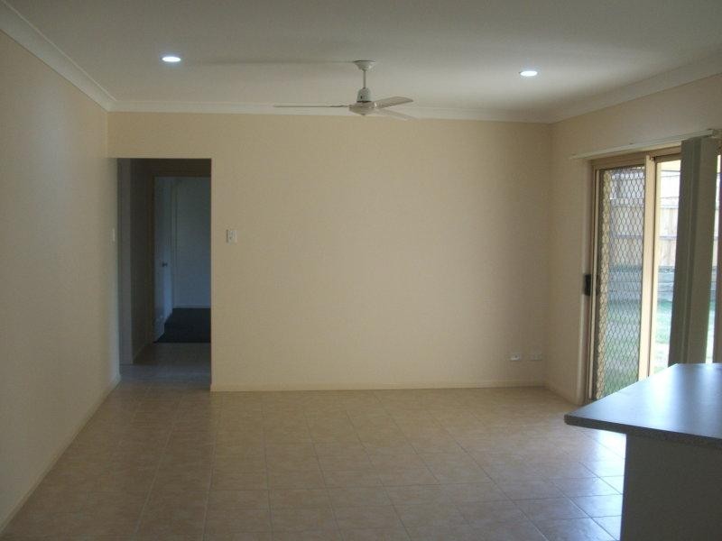9 Brodie  Ct, Hillcrest QLD 4118