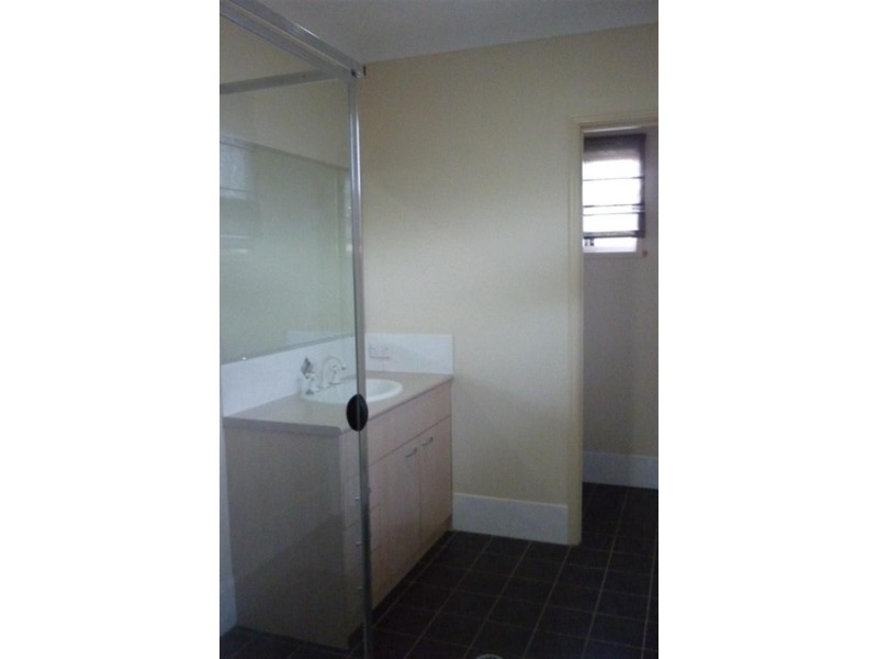 9 Brodie  Ct, Hillcrest QLD 4118