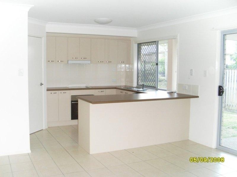 25 Bottlebrush St, Heathwood QLD 4110