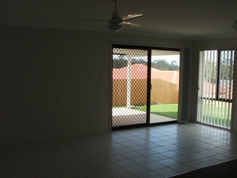 8 Granola  Cl, Warner QLD 4500