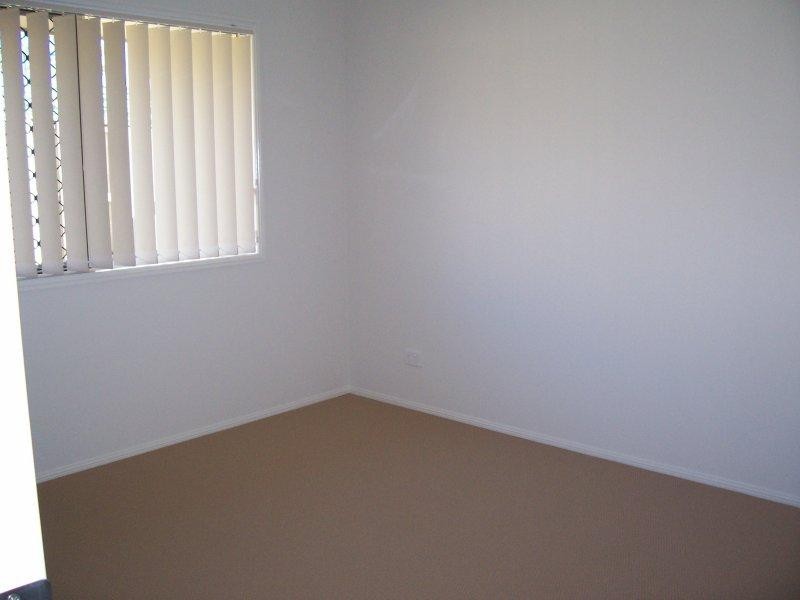 4 Juniper  St, Heathwood QLD 4110