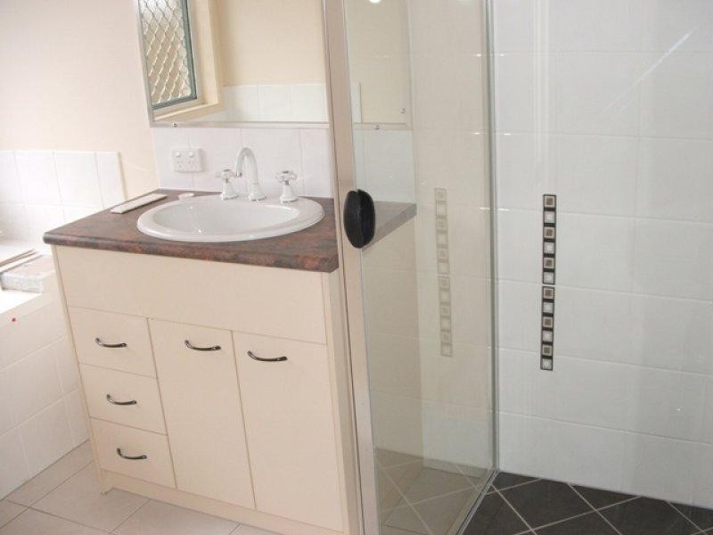 9 Tuohy  Ct, Rothwell QLD 4022