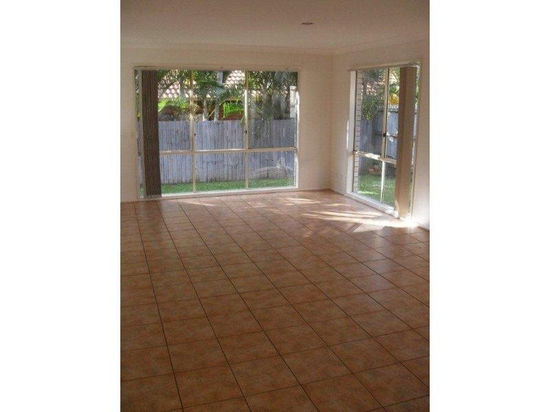 12 Alexandra Cl, Aspley QLD 4034